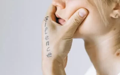 Sindrome di Stoccolma: cos’è, significato e sintomi. Il legame paradossale tra la vittima e il suo carnefice